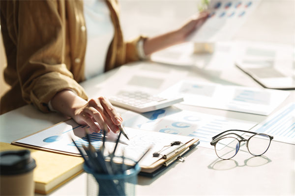 多种技术指标辅助判断股票承接力